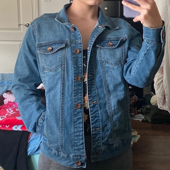 Jean jacket - Picture 1 of 5